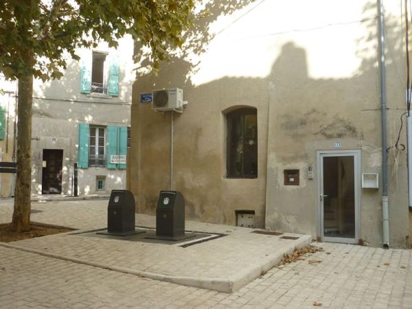 A louer studio meublé 22 m² - Eyguieres Eyguieres A louer studio meublé 22 m² - Eyguieres Eyguieres
