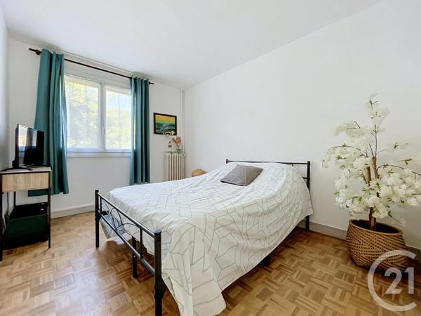 Appartement F3 à vendre  3 pièces - 63 m 2   COMPIEGNE  - 60