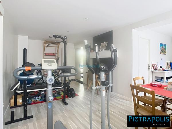MAISON FAMILIALE - 4 chambres - grand jardin -
