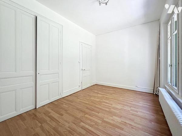 Charleville- Méziéres - maison ancienne 