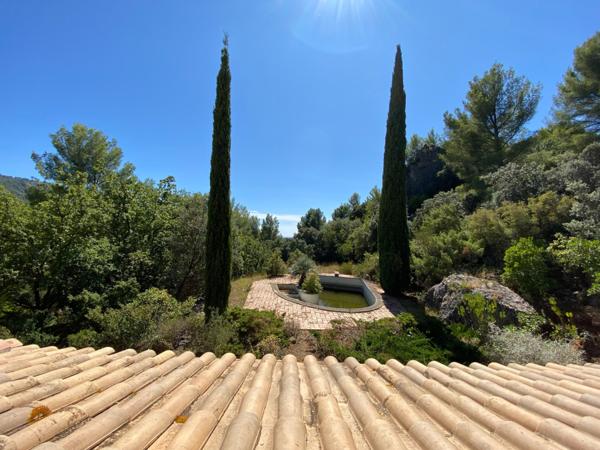 MAISON D'ARCHITECTE LE REVEST LES EAUX