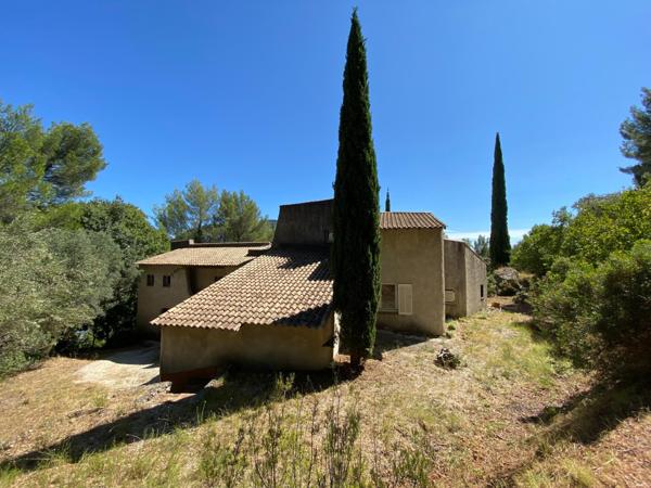 MAISON D'ARCHITECTE LE REVEST LES EAUX