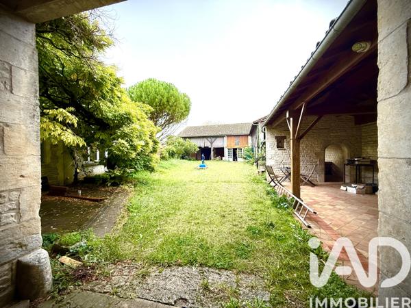 Maison à vendre 11 pièces 337 m² Brioux-sur-Boutonne