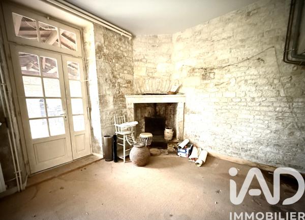 Maison à vendre 11 pièces 337 m² Brioux-sur-Boutonne