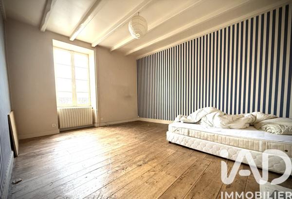 Maison à vendre 11 pièces 337 m² Brioux-sur-Boutonne