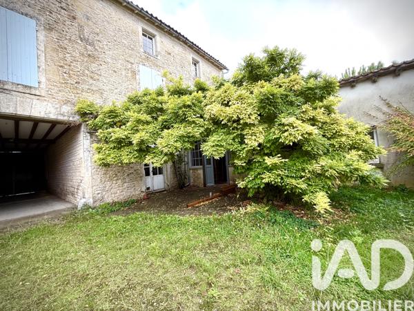 Maison à vendre 11 pièces 337 m² Brioux-sur-Boutonne