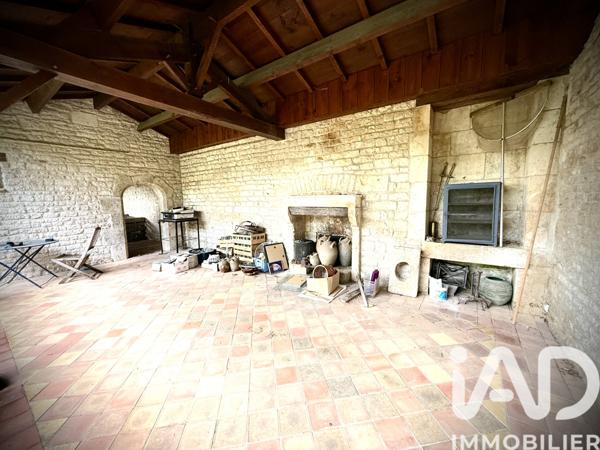 Maison à vendre 11 pièces 337 m² Brioux-sur-Boutonne