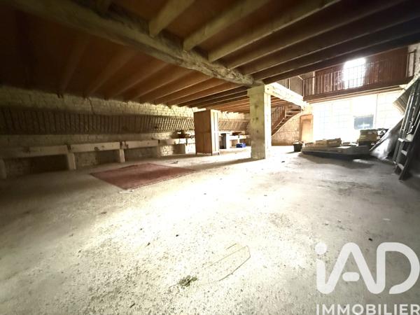 Maison à vendre 11 pièces 337 m² Brioux-sur-Boutonne