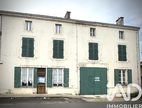 Maison à vendre 11 pièces 337 m² Brioux-sur-Boutonne