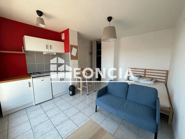 Location Studio meublé 24.25 m² - RUE HENRY BARBET Rouen 76000