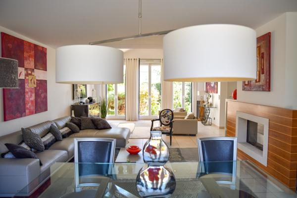 Maison contemporaine sur le golf