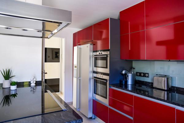 Maison contemporaine sur le golf