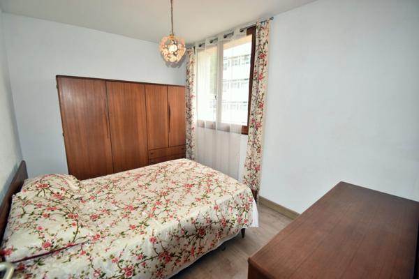 Appartement 3 pièces lumineux avec balocon, vue dégagée, cave et stationnement