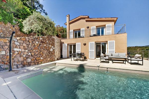 Vente Maison contemporaine Théoule-sur-Mer 5 Pièces 150 m²