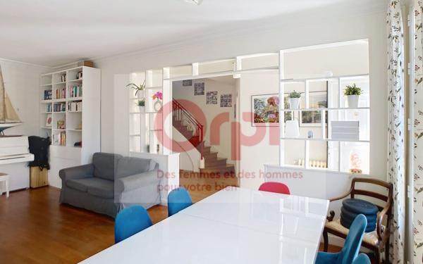 Maison à vendre    7 pièces • 140,30 m2 Issy-les-Moulineaux