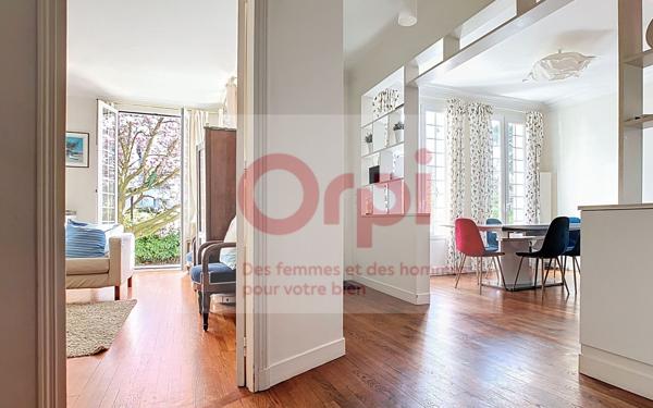 Maison à vendre    7 pièces • 140,30 m2 Issy-les-Moulineaux