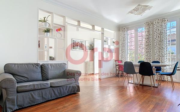 Maison à vendre    7 pièces • 140,30 m2 Issy-les-Moulineaux