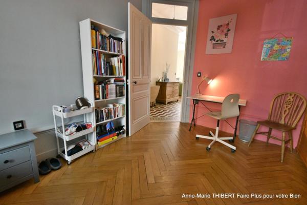 Appartement à vendre 4 pièces VILLEURBANNE (69)