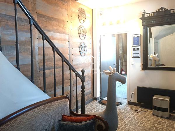 Immeuble avec deux appartements  meublés de haut standing