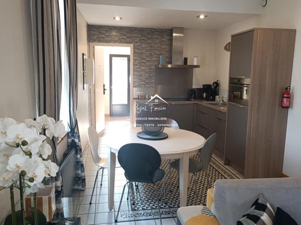 Immeuble avec deux appartements  meublés de haut standing