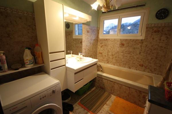 Maison à vendre 5 pièces de 135 m² sur terrain de 723 m² SAINT RAMBERT EN BUGEY (01)