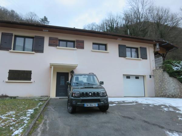 Maison à vendre 5 pièces de 135 m² sur terrain de 723 m² SAINT RAMBERT EN BUGEY (01)