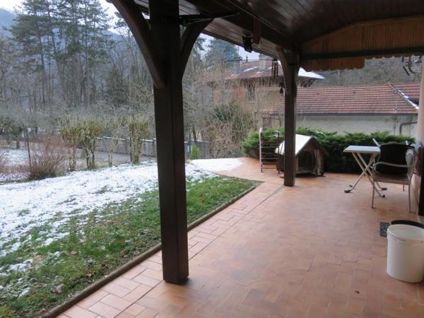 Maison à vendre 5 pièces de 135 m² sur terrain de 723 m² SAINT RAMBERT EN BUGEY (01)