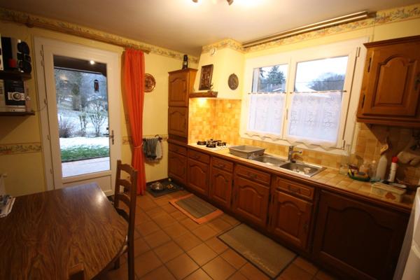 Maison à vendre 5 pièces de 135 m² sur terrain de 723 m² SAINT RAMBERT EN BUGEY (01)