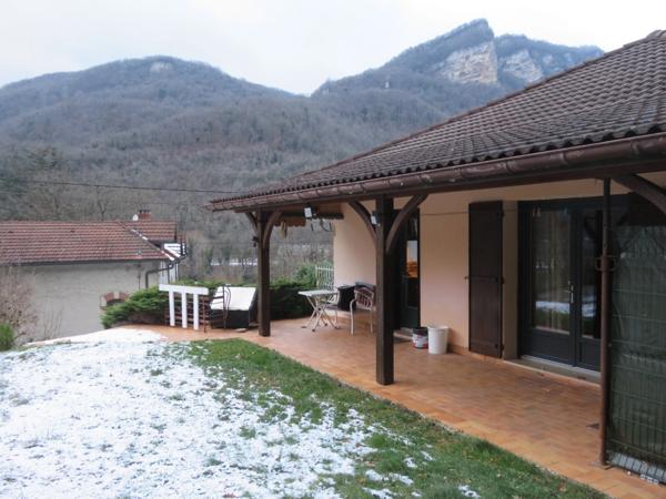 Maison à vendre 5 pièces de 135 m² sur terrain de 723 m² SAINT RAMBERT EN BUGEY (01)