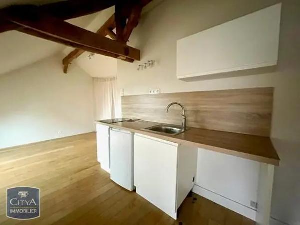 Appartement à louer 1 pièce 25.44m² Blois (41000)