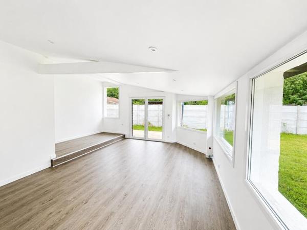 Maison à vendre 357 984 € Sanguinet 6 p 135 m² DPE C