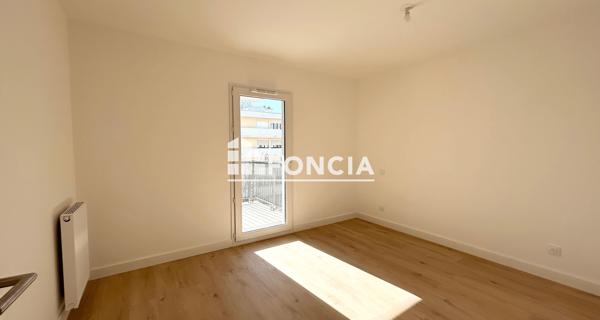 Location Appartement 3 pièces 65.2 m² - Lormont 33310