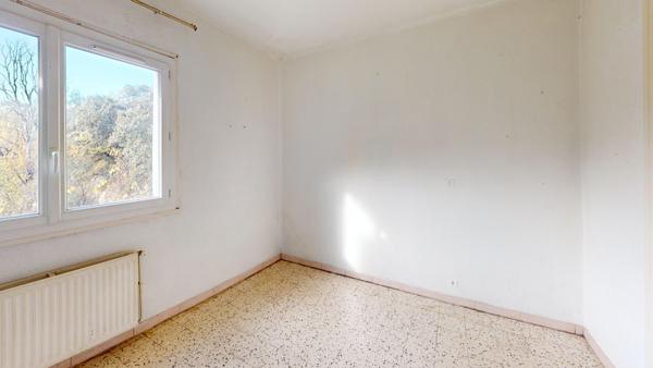 Saint-Jean-du-Pin (30140) Maison avec piscine sur terrain de 6 500 m² avec 4 500 m² de bois