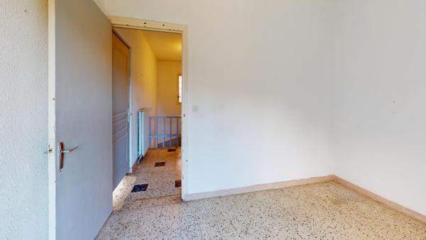 Saint-Jean-du-Pin (30140) Maison avec piscine sur terrain de 6 500 m² avec 4 500 m² de bois