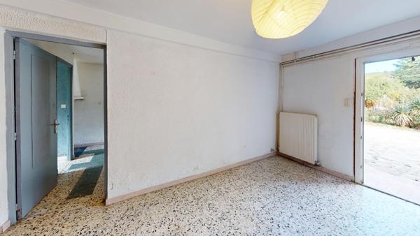 Saint-Jean-du-Pin (30140) Maison avec piscine sur terrain de 6 500 m² avec 4 500 m² de bois