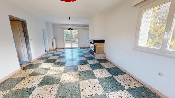 Saint-Jean-du-Pin (30140) Maison avec piscine sur terrain de 6 500 m² avec 4 500 m² de bois