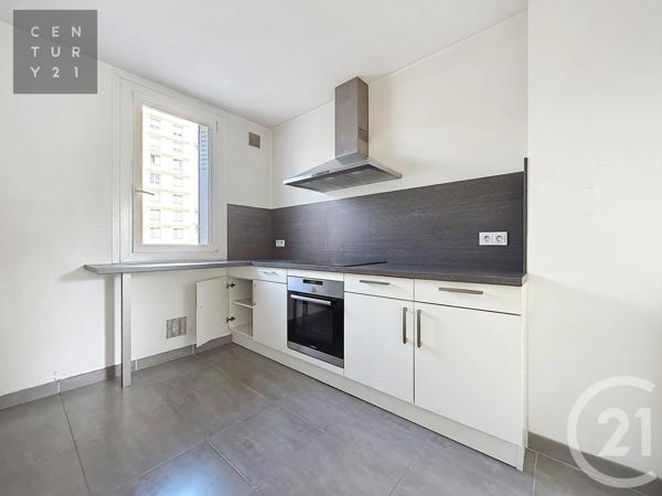 Appartement 3 à vendre  3 pièces - 53 m 2   TROYES  - 10