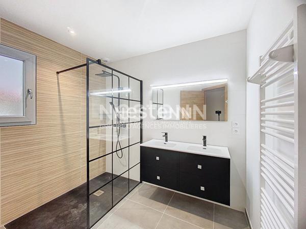 A vendre Maison neuve de plain pied de 110M2 à SARAMON, sur terrain clos avec portail électrique lot 14