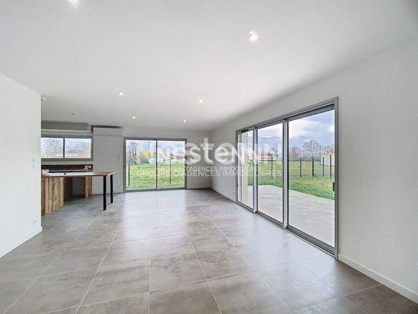 A vendre Maison neuve de plain pied de 110M2 à SARAMON, sur terrain clos avec portail électrique lot 14