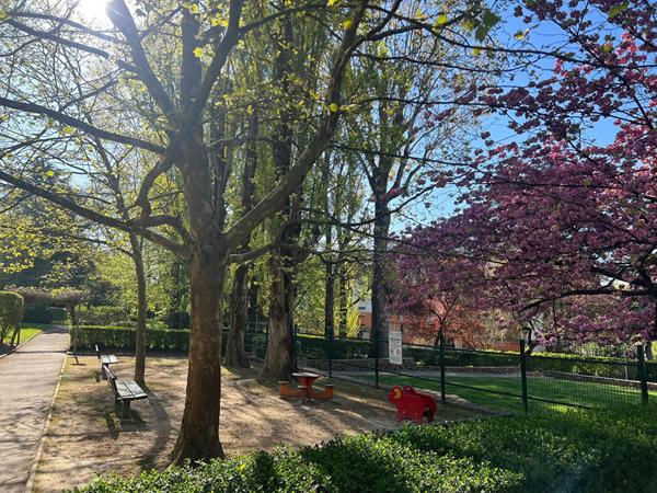 Massy coeur de ville, box fermé en sous-sol .