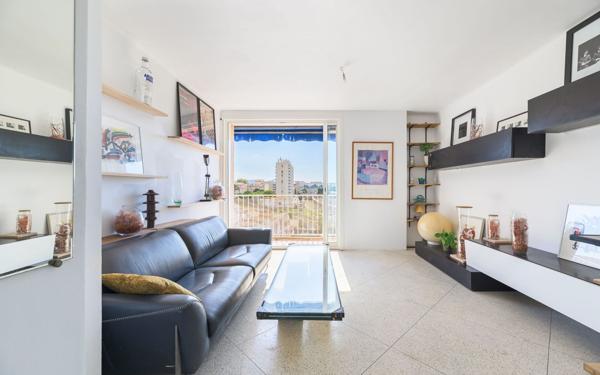 Appartement à vendre    3 pièces • 55,50 m2 Marseille 4