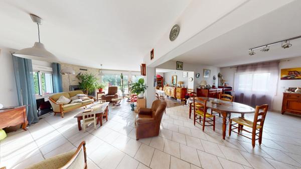 Maison 4 chambres avec grand terrain sur Saint-Benoît