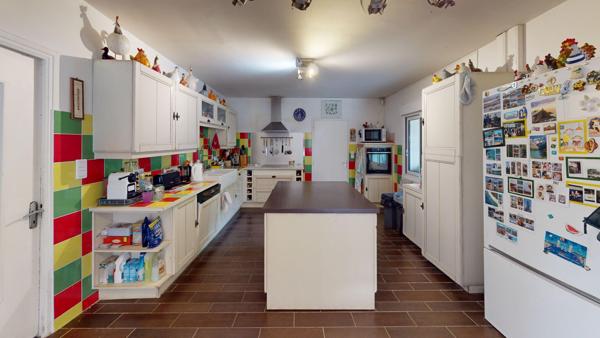 Maison 4 chambres avec grand terrain sur Saint-Benoît