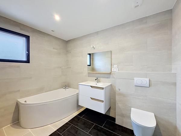 Maison 5 pièces - 165 m²