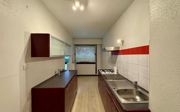 Appartement à vendre    3 pièces • 60,88 m2 Mérignac