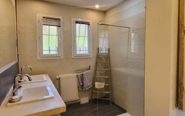 Maison à vendre    6 pièces •  Étréchy