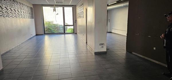 Local commercial à vendre à Dunkerque dans le Nord (59140), ref : S5221