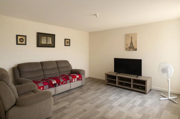 AIX-EN-PROVENCE - 13090 - JAS DE BOUFFAN - 82M2 - 3 CHAMBRES - BALCON - PARC - GARE