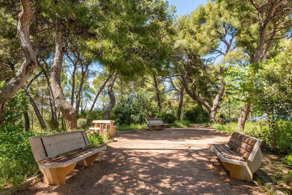 AIX-EN-PROVENCE - 13090 - JAS DE BOUFFAN - 82M2 - 3 CHAMBRES - BALCON - PARC - GARE