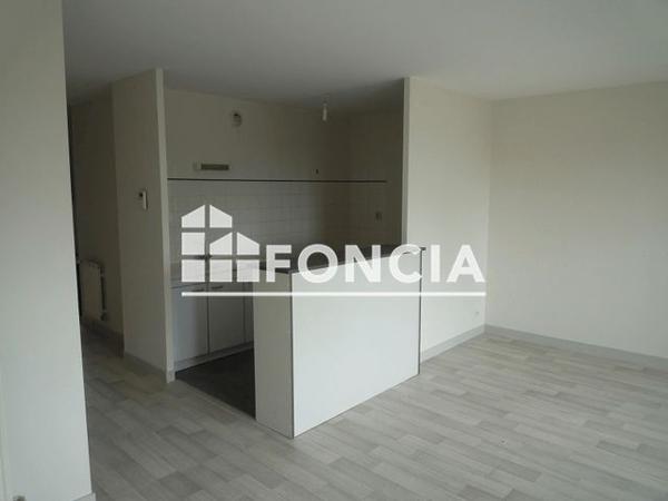 Location Appartement 2 pièces 54.21 m² - 152 AVENUE DE LA LIBERATION / 21 RUE BLAISE PASCAL Poitiers 86000